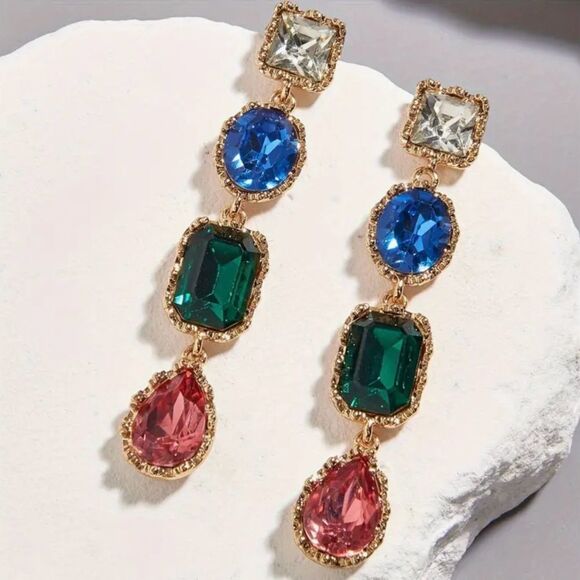 ✨ NEW Sparkling colored crystal crystal drop earrings studs ✨ - Picture 3 of 6